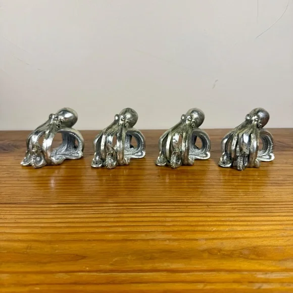 Set of 4 Silver Octopus Napkin Rings | Coastal Resin Sculpted Design | Nautical - Picture 8 of 15